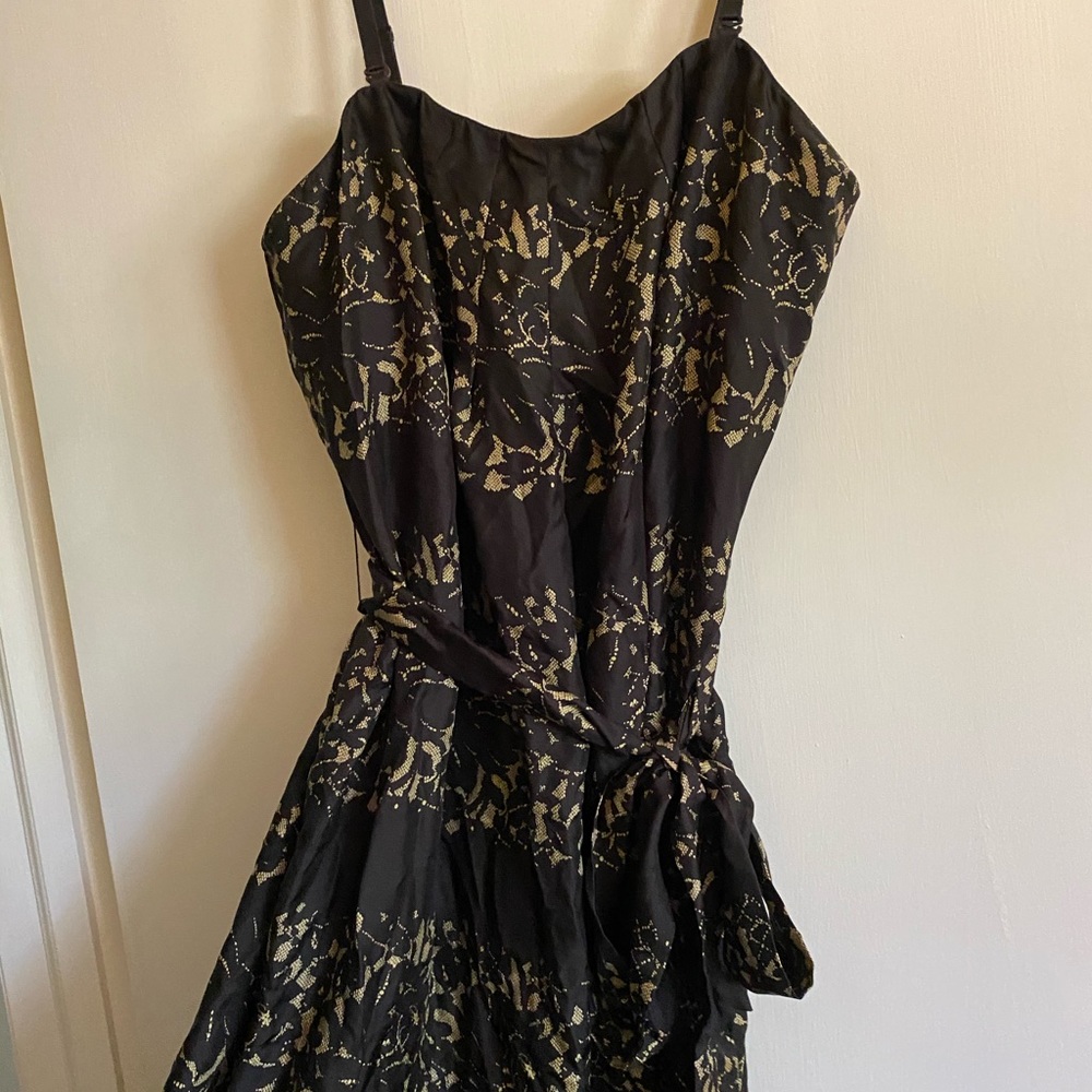 100% silk Banana Republic Dress